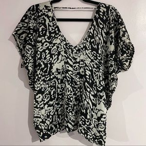 Black & White Top